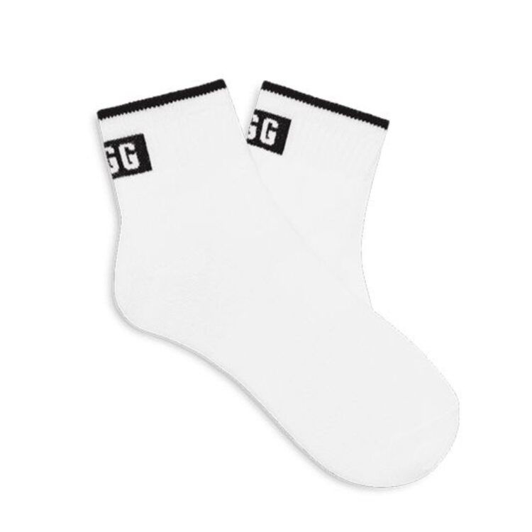 1158810 wblc ugg women polly logo ankle socks white black 1